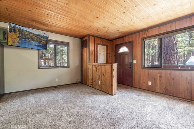 629 Sugarloaf Boulevard, Big Bear City, CA 92314