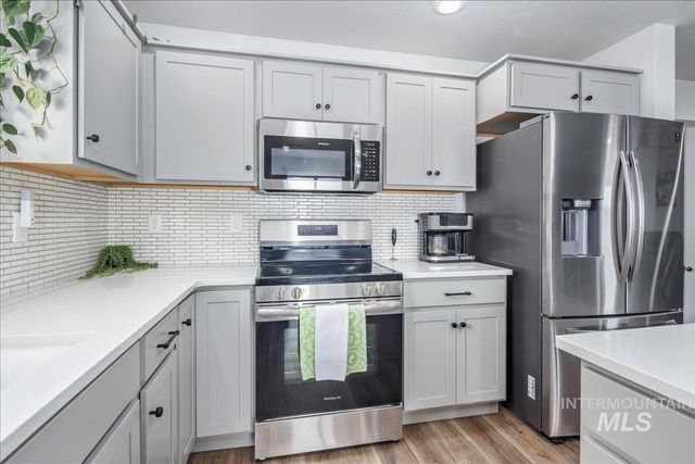 7620 E Limpkin Dr., Nampa, ID 83687