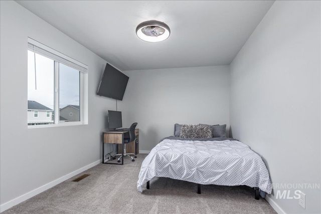 7620 E Limpkin Dr., Nampa, ID 83687