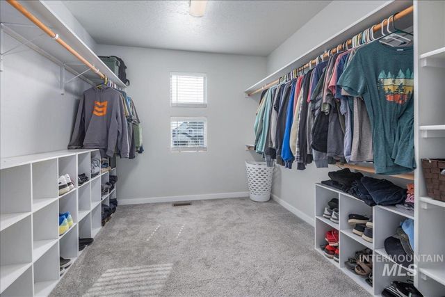 7620 E Limpkin Dr., Nampa, ID 83687