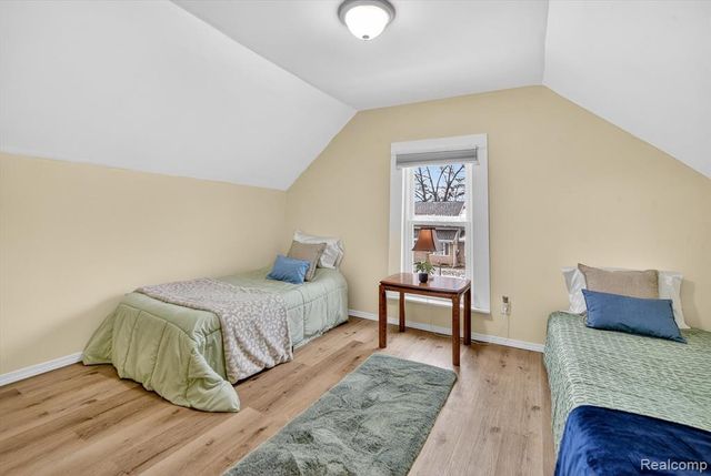 1128 Hickory Street, Lansing, MI 48912