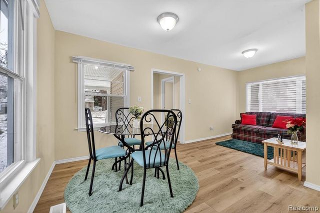 1128 Hickory Street, Lansing, MI 48912