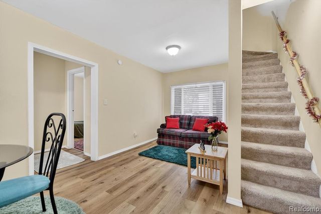 1128 Hickory Street, Lansing, MI 48912