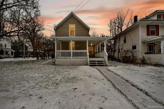 1128 Hickory Street, Lansing, MI 48912
