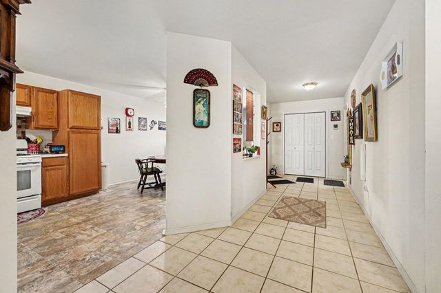 399 Golden Oak Court, Crown Point, IN 46307