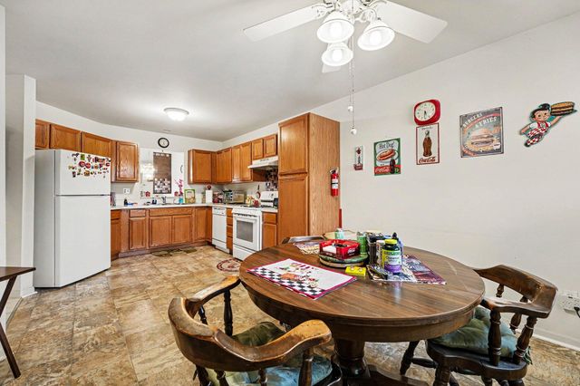 399 Golden Oak Court, Crown Point, IN 46307