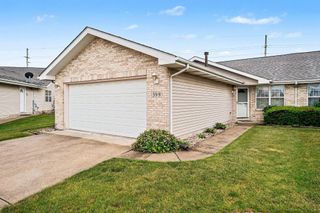 399 Golden Oak Court, Crown Point, IN 46307
