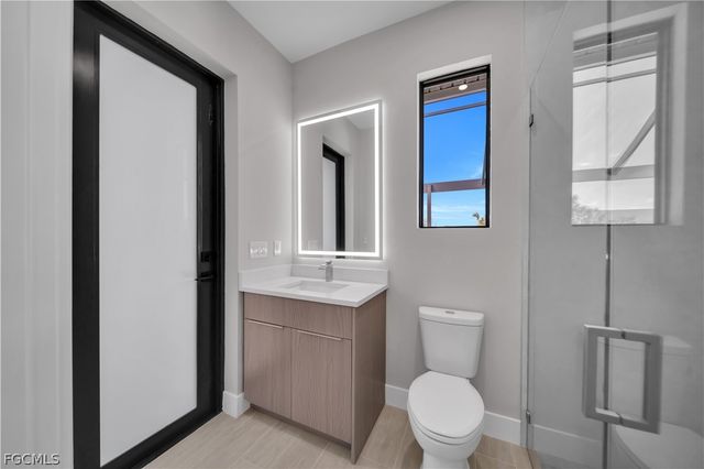 2858 SW 25th PL, Cape Coral, FL 33914