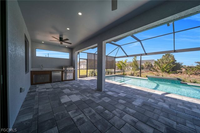 2858 SW 25th PL, Cape Coral, FL 33914