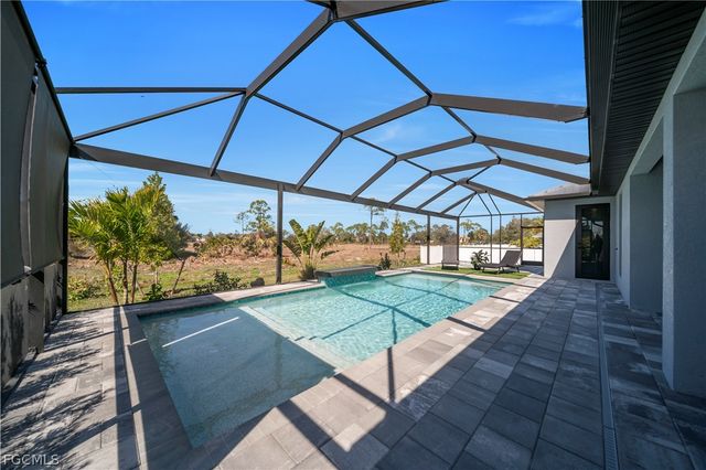 2858 SW 25th PL, Cape Coral, FL 33914