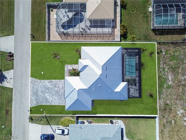 2858 SW 25th PL, Cape Coral, FL 33914