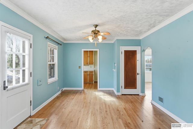 1828 N 49th Street, Omaha, NE 68104