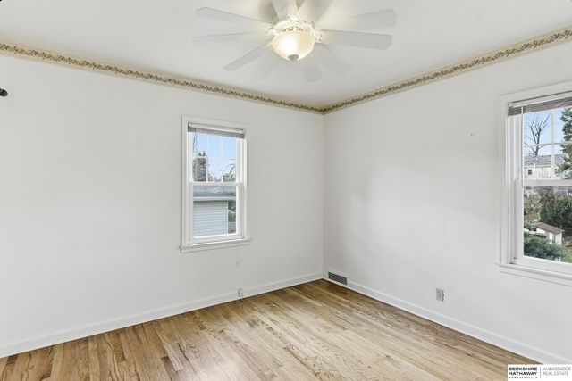 1828 N 49th Street, Omaha, NE 68104