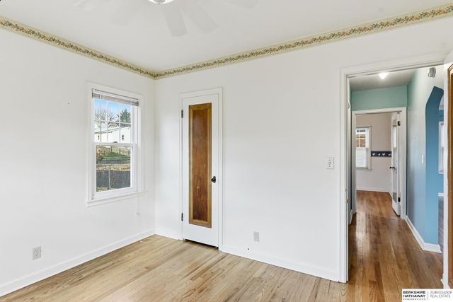 1828 N 49th Street, Omaha, NE 68104