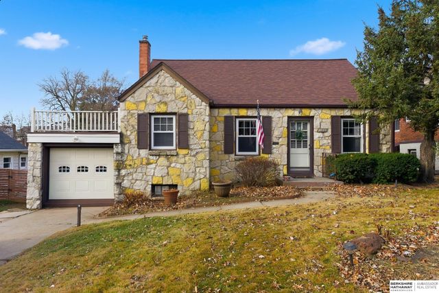 1828 N 49th Street, Omaha, NE 68104