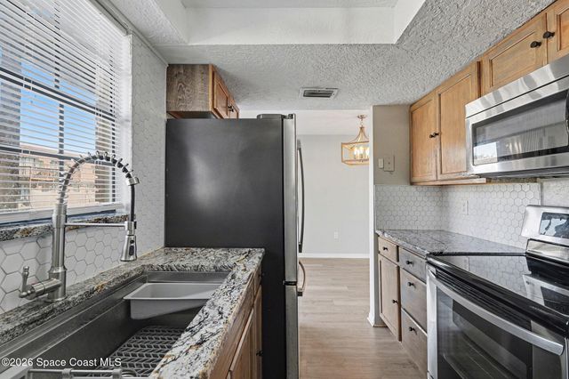 1300 Arlington Lane NE 123, Palm Bay, FL 32905