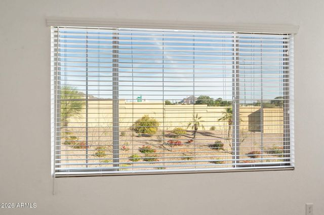 6455 N 17TH Place, Phoenix, AZ 85016