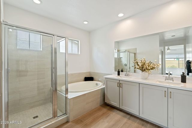 6455 N 17TH Place, Phoenix, AZ 85016