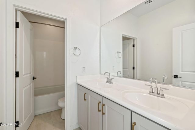 6455 N 17TH Place, Phoenix, AZ 85016