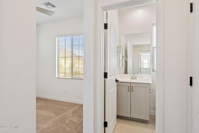 6455 N 17TH Place, Phoenix, AZ 85016