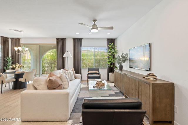 6455 N 17TH Place, Phoenix, AZ 85016