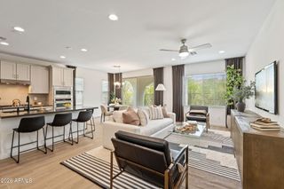 6455 N 17TH Place, Phoenix, AZ 85016