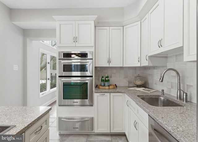 100 ST VINCENT CT, Cherry Hill, NJ 08003