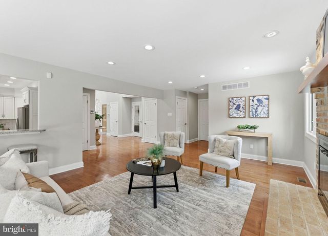 100 ST VINCENT CT, Cherry Hill, NJ 08003