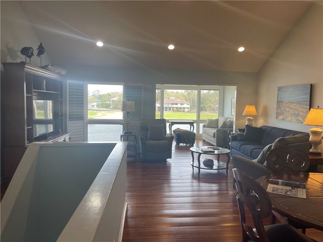 267 Moss Oak Lane, St Simons Island, GA 31522