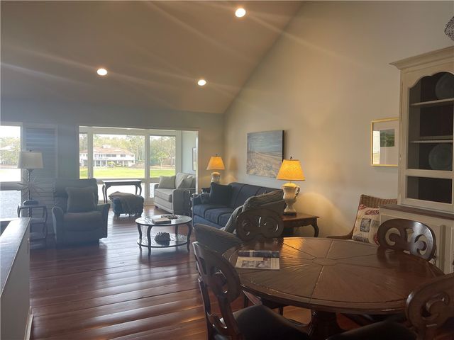 267 Moss Oak Lane, St Simons Island, GA 31522