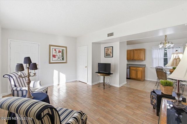 909 LA MARCHE Drive, Jacksonville, FL 32205