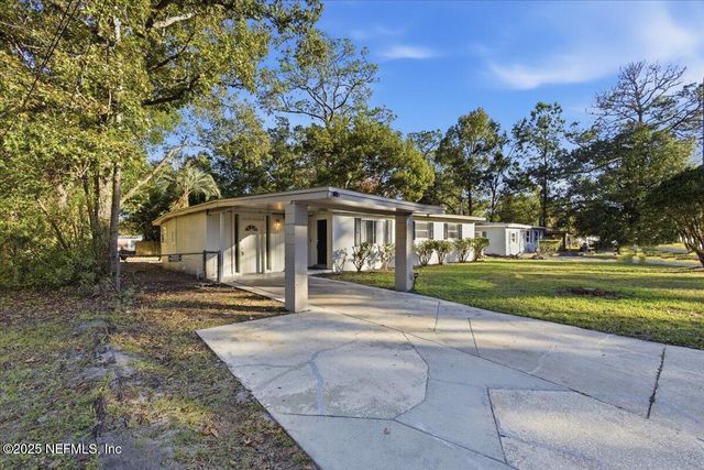 909 LA MARCHE Drive, Jacksonville, FL 32205