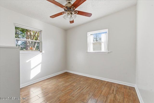 909 LA MARCHE Drive, Jacksonville, FL 32205