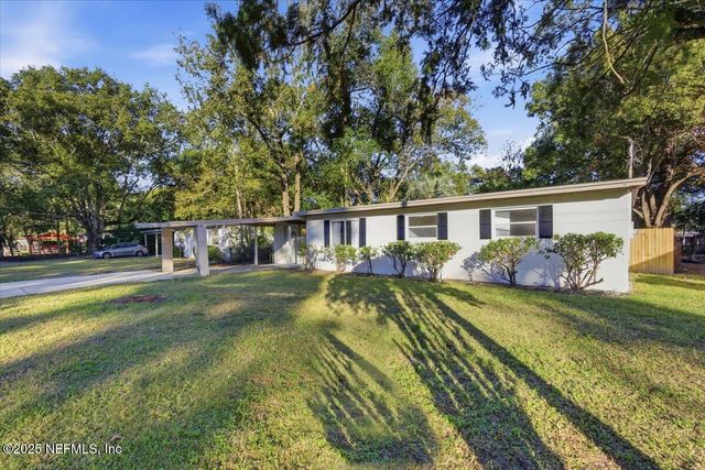 909 LA MARCHE Drive, Jacksonville, FL 32205