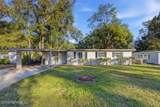 909 LA MARCHE Drive, Jacksonville, FL 32205