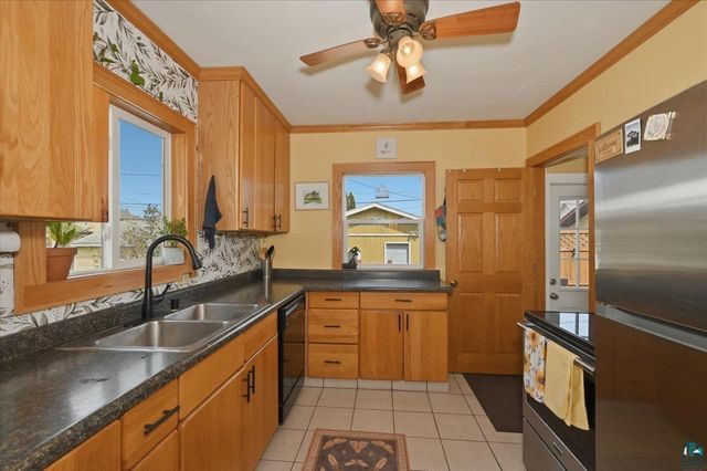 819 N 22nd St, Superior, WI 54880