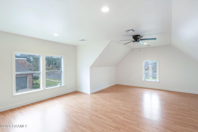 108 Queen Of Peace Drive, Lafayette, LA 70508