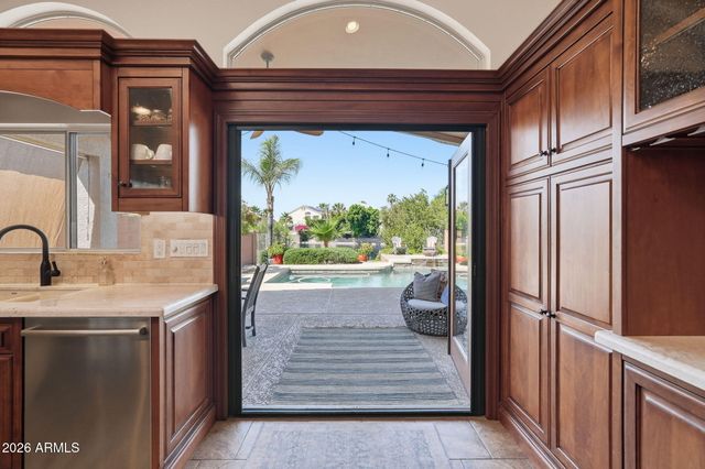 5952 W IRMA Lane W, Glendale, AZ 85308