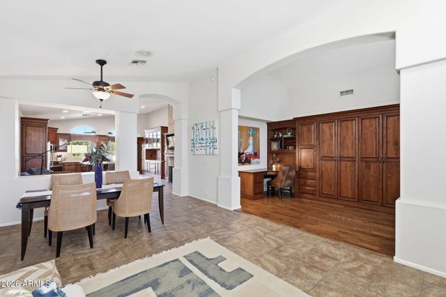 5952 W IRMA Lane W, Glendale, AZ 85308