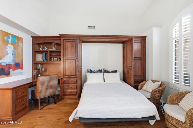 5952 W IRMA Lane W, Glendale, AZ 85308