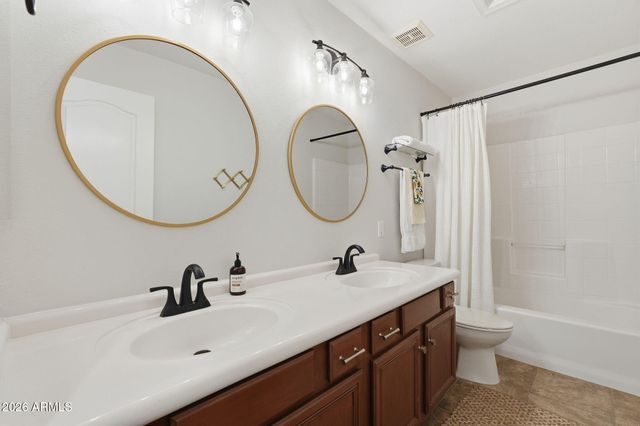 5952 W IRMA Lane W, Glendale, AZ 85308