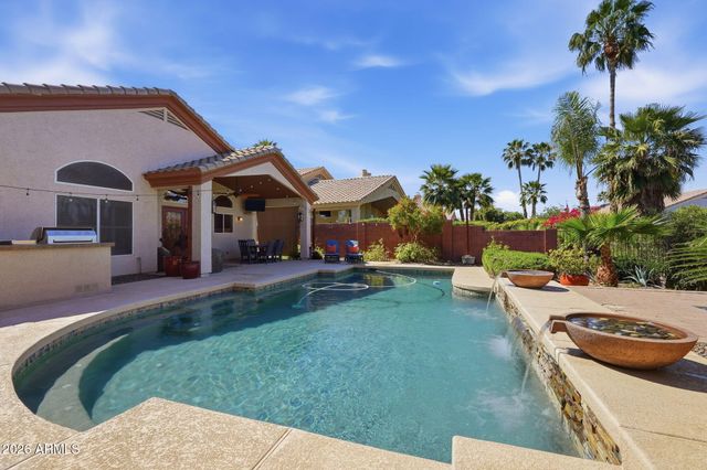 5952 W IRMA Lane W, Glendale, AZ 85308