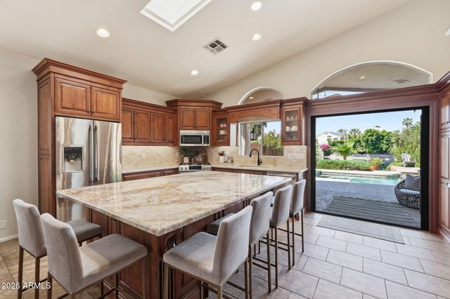 5952 W IRMA Lane W, Glendale, AZ 85308