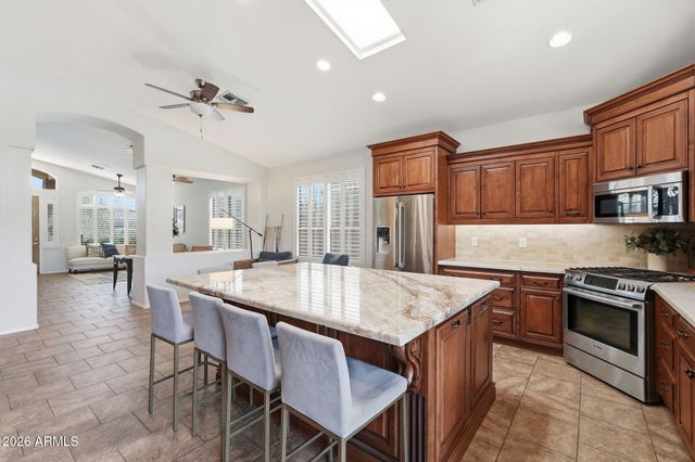 5952 W IRMA Lane W, Glendale, AZ 85308