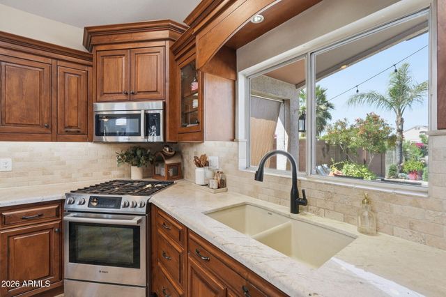 5952 W IRMA Lane W, Glendale, AZ 85308