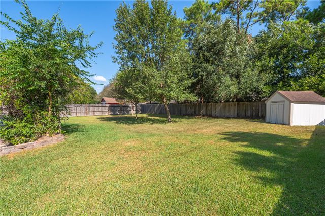 1304 Edinburgh Drive, Friendswood, TX 77546