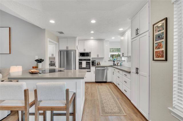 1304 Edinburgh Drive, Friendswood, TX 77546