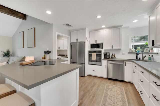 1304 Edinburgh Drive, Friendswood, TX 77546