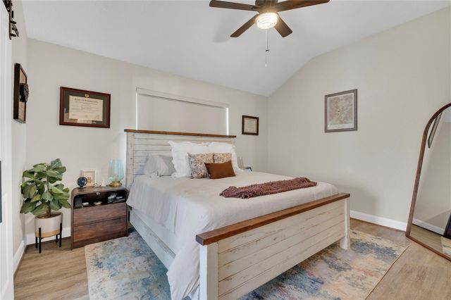 1304 Edinburgh Drive, Friendswood, TX 77546