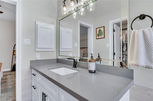 1304 Edinburgh Drive, Friendswood, TX 77546